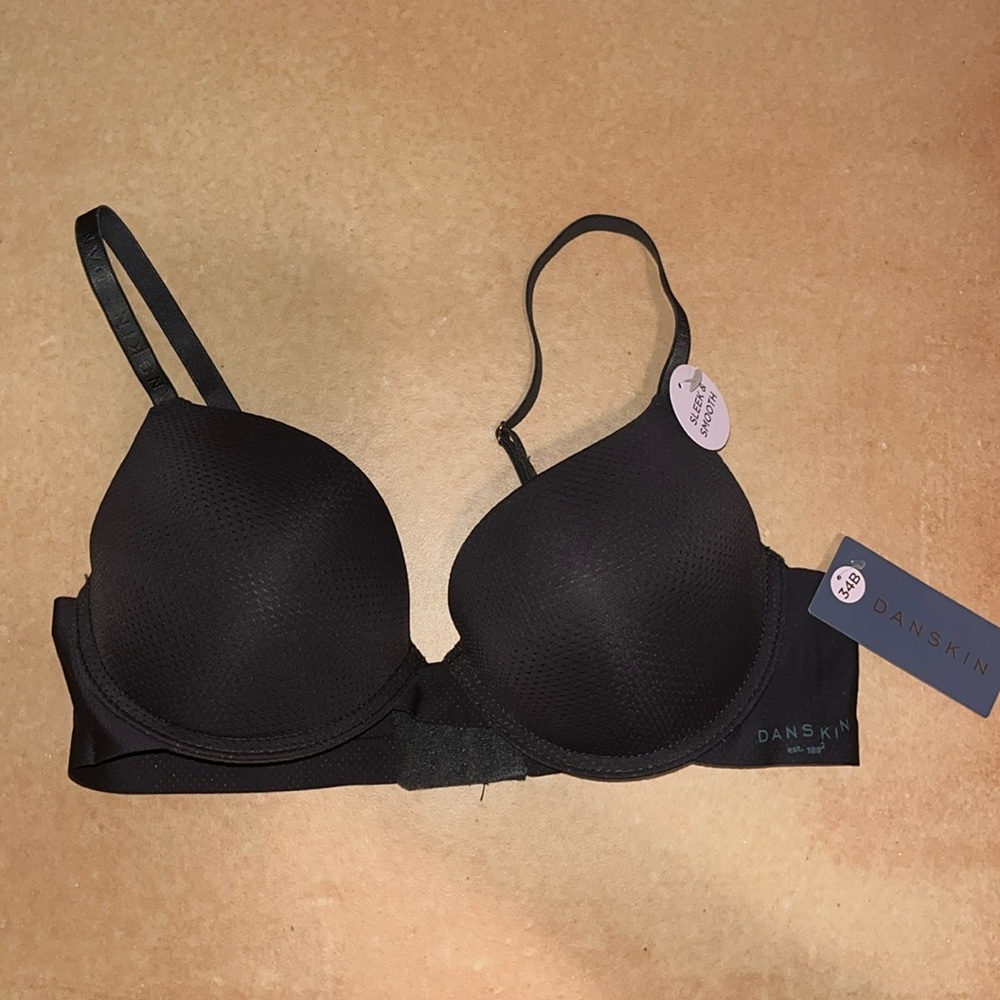 Brand New Black/Dark Green DANSKIN Sleek and Smooth Push Up Bra 34B
